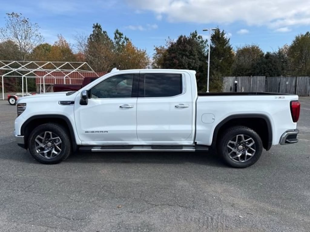 New 2026 GMC Sierra 1500 SLT Truck