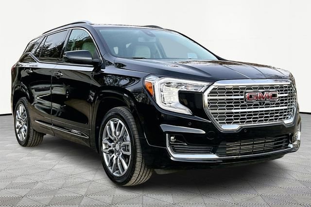 2022 GMC Terrain Denali's photo