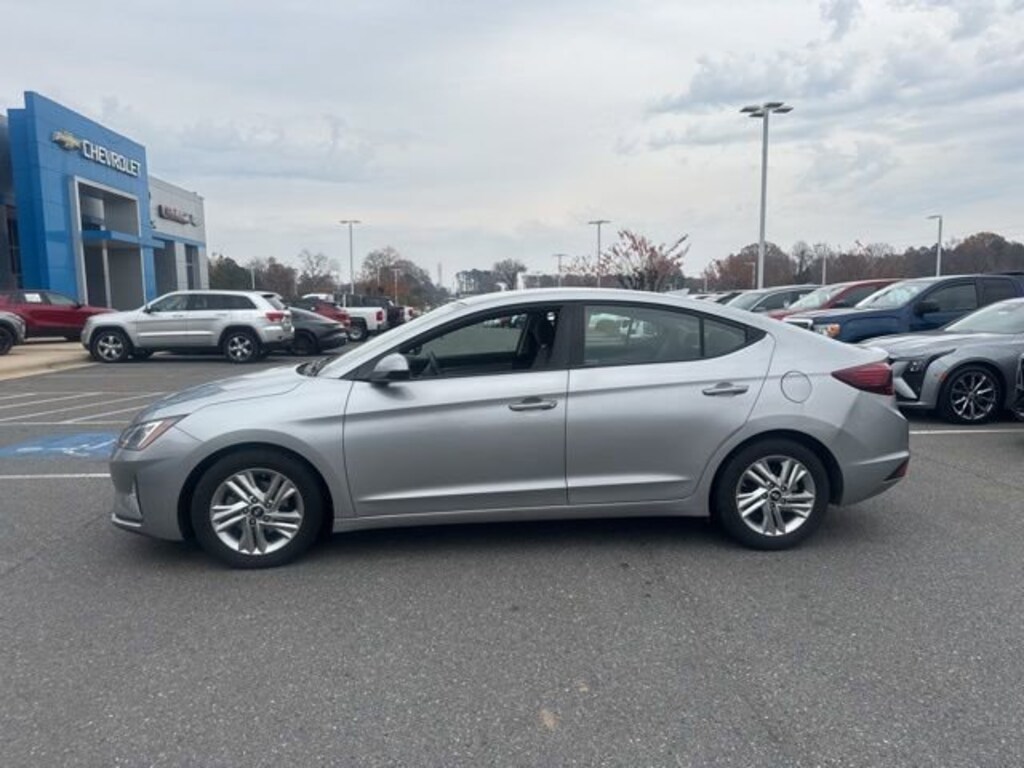 Used 2020 Hyundai Elantra SEL Sedan