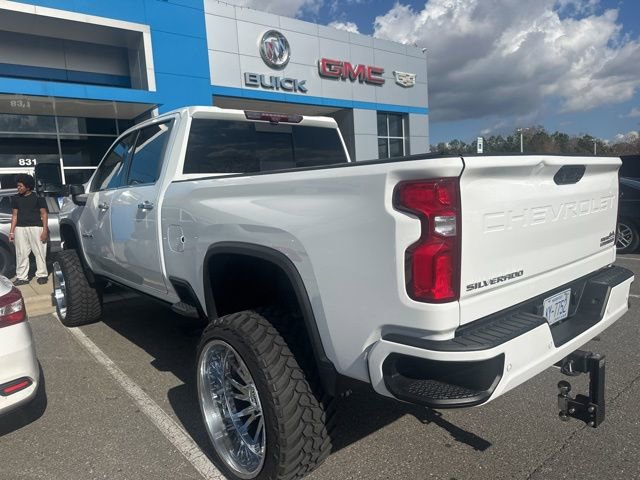 2021 Chevrolet Silverado 2500HD High Country photo 2