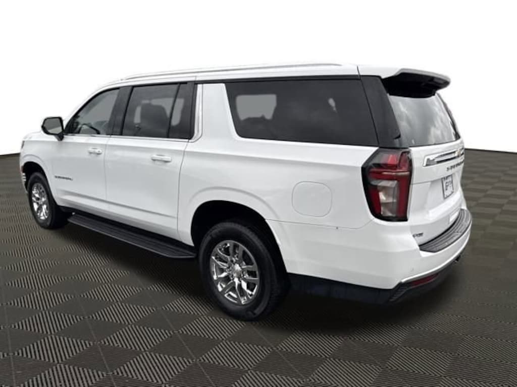 Used 2024 Chevrolet Suburban LT SUV