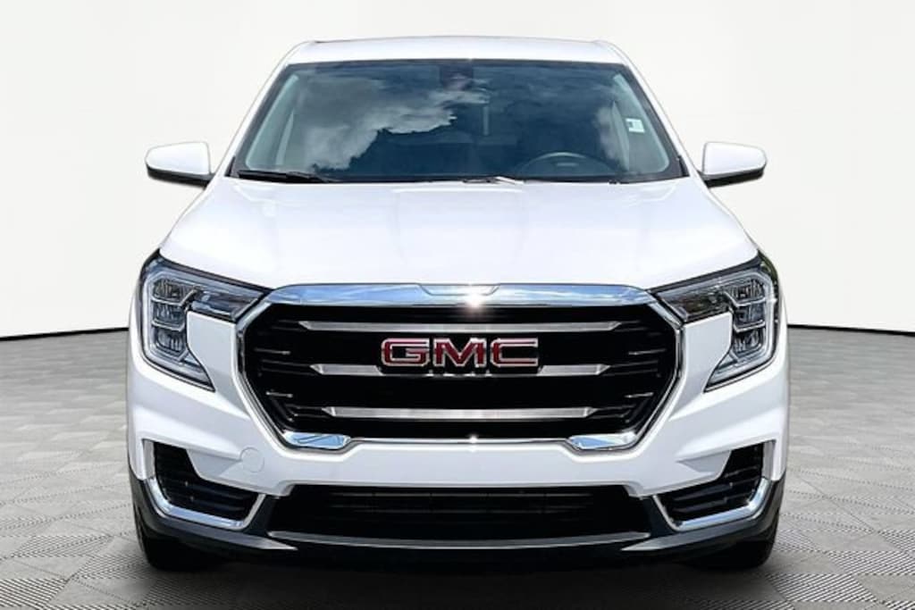 Used 2024 GMC Terrain SLE SUV