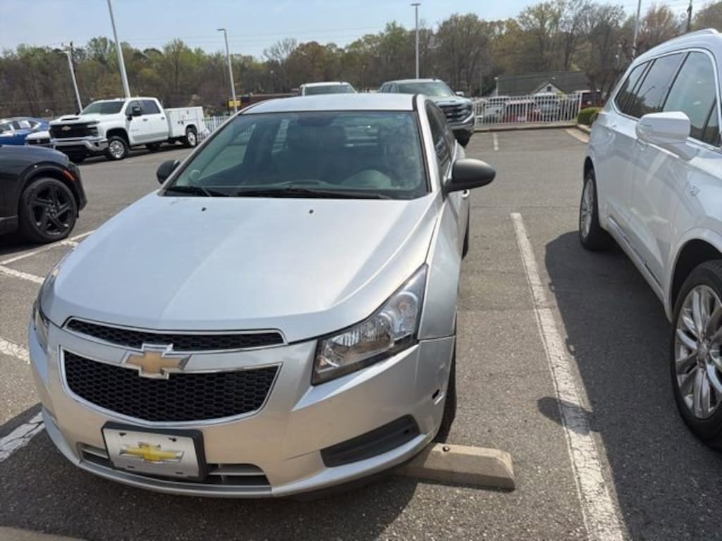 Used 2012 Chevrolet Cruze LS Car