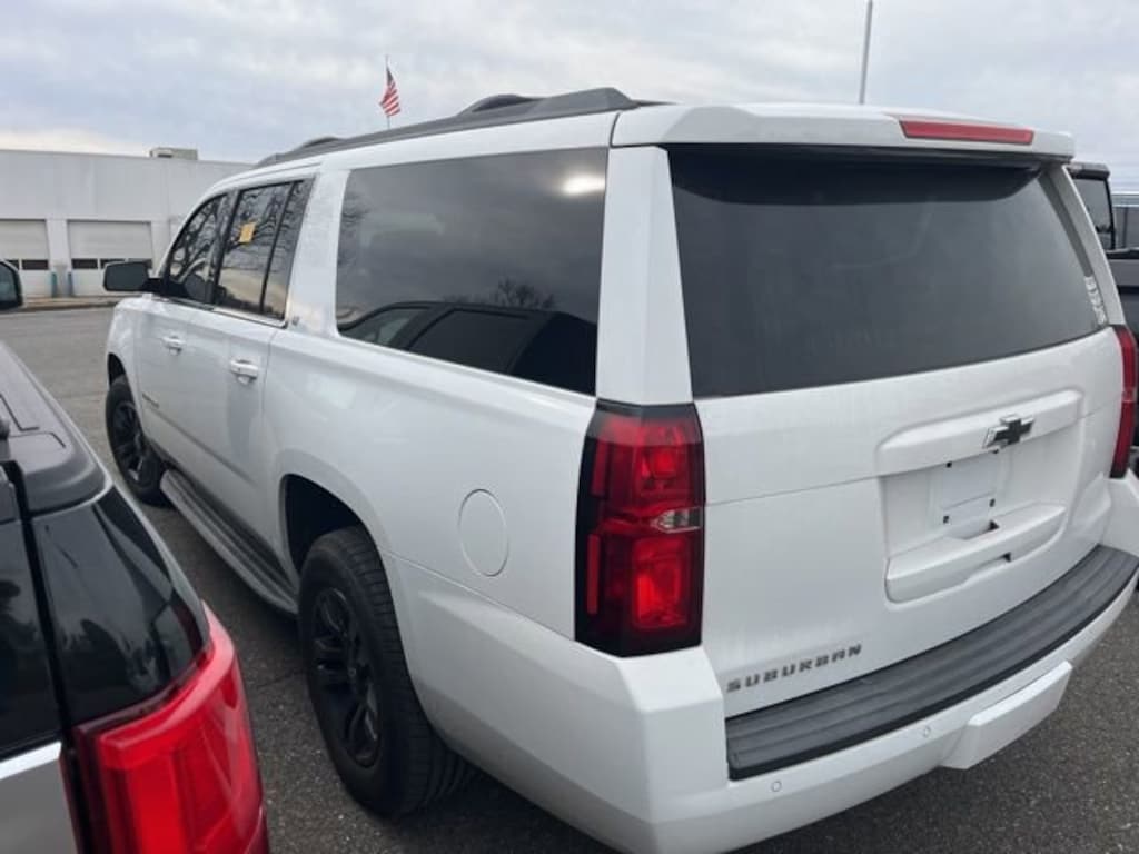 Used 2017 Chevrolet Suburban LT SUV