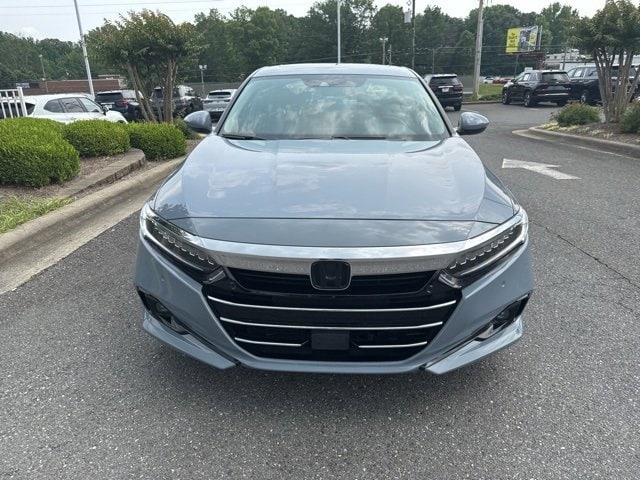 Used 2022 Honda Accord Hybrid Touring with VIN 1HGCV3F92NA021117 for sale in Lowell, NC