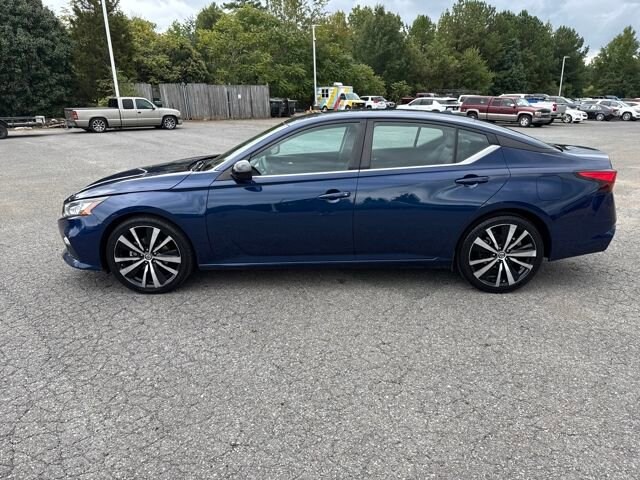 2021 Nissan Altima 2.5 SR photo 2
