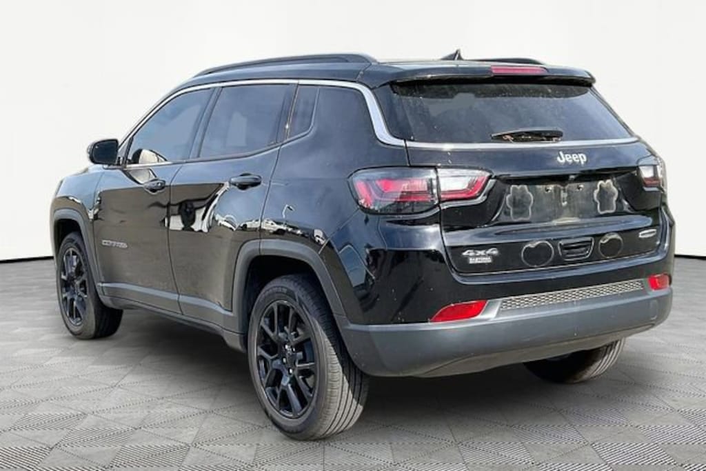 Used 2022 Jeep Compass Latitude Lux 4x4 SUV