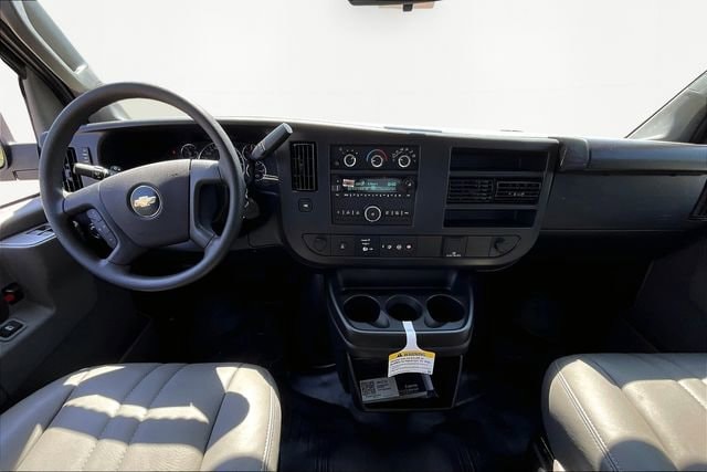 2025 Chevrolet Express Cargo Work Van - Photo 6