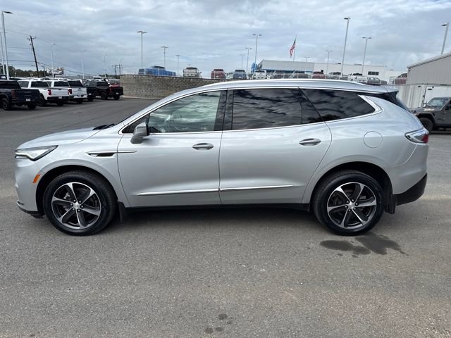 2022 Buick Enclave Essence photo 2