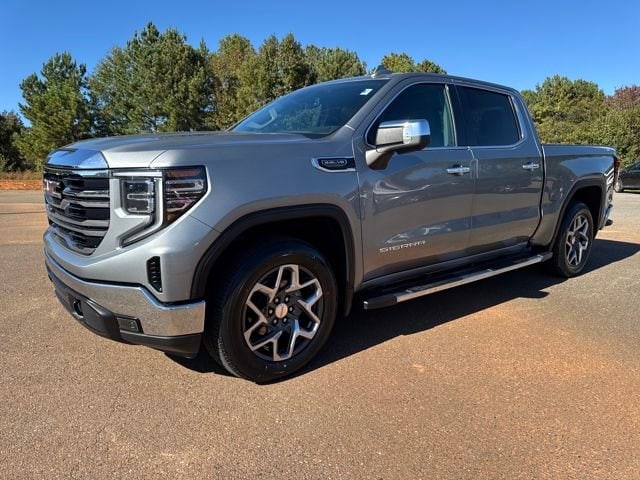 2023 GMC Sierra 1500 SLT's photo