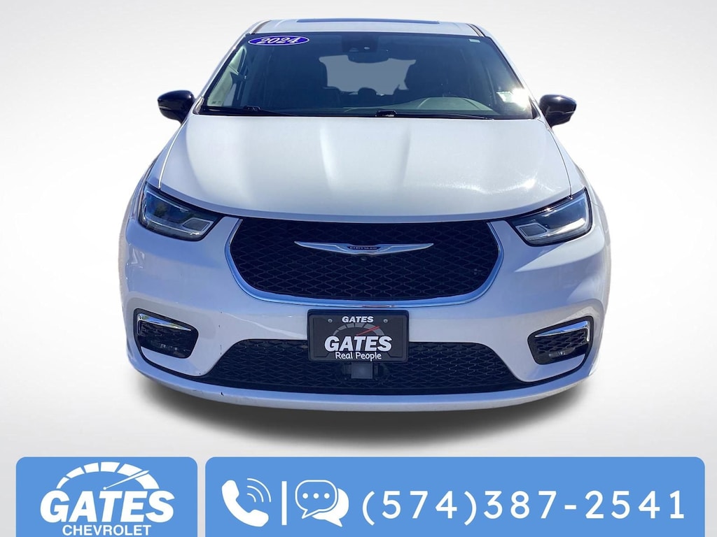 Used 2024 Chrysler Pacifica Limited