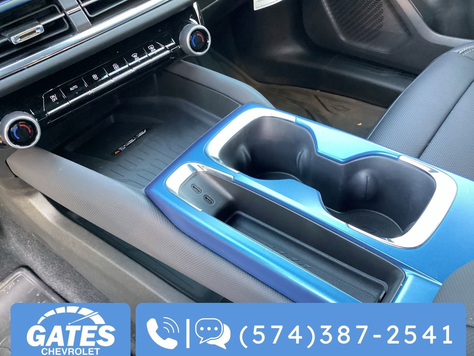 2025 Chevrolet Equinox EV LT - Photo 16