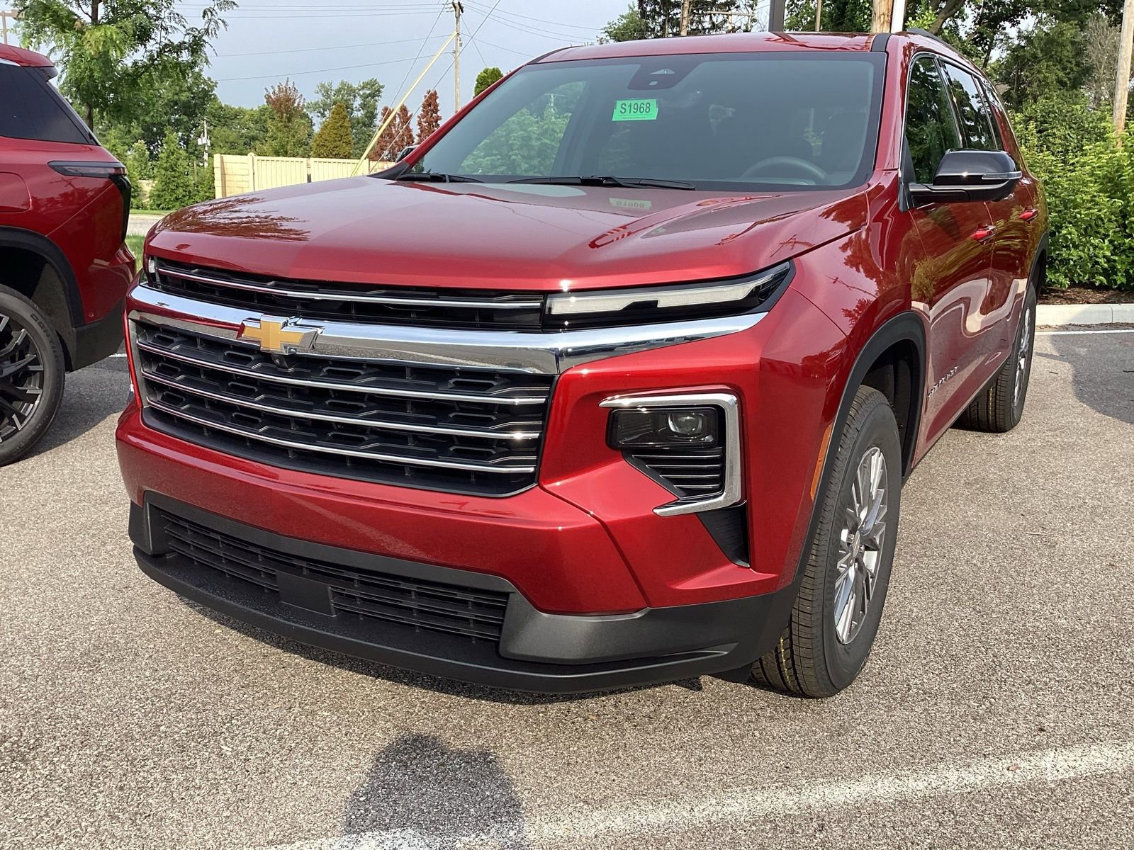 2026 Chevrolet Traverse photo 2
