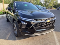 2025 Chevrolet Trax LT SUV