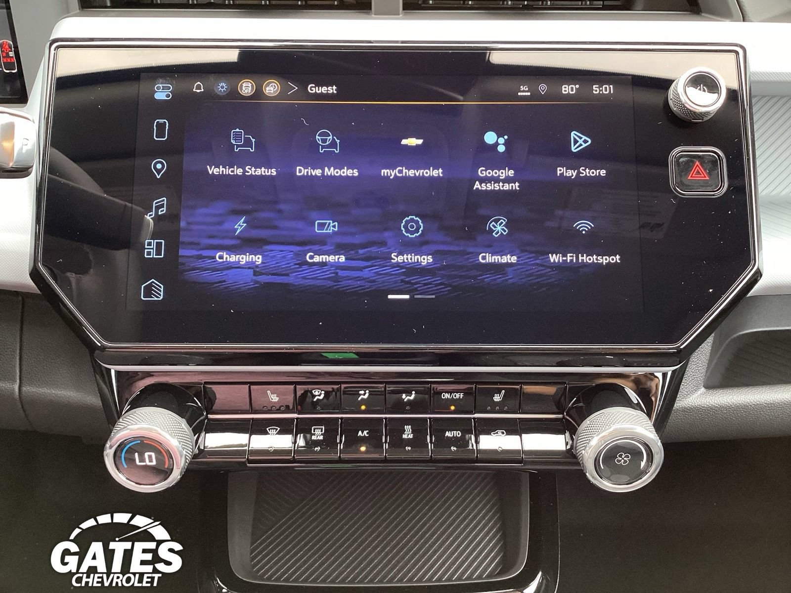 2027 Chevrolet Bolt LT - Photo 8