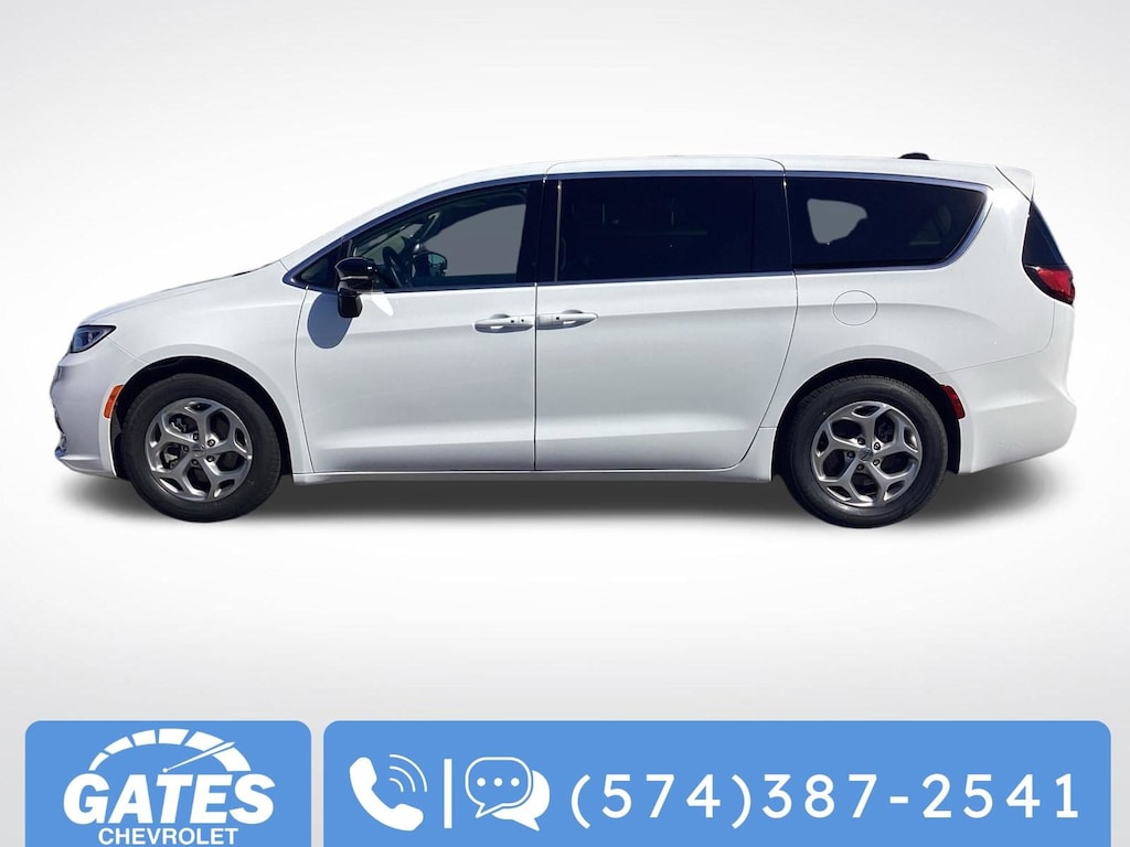 Used 2024 Chrysler Pacifica Limited