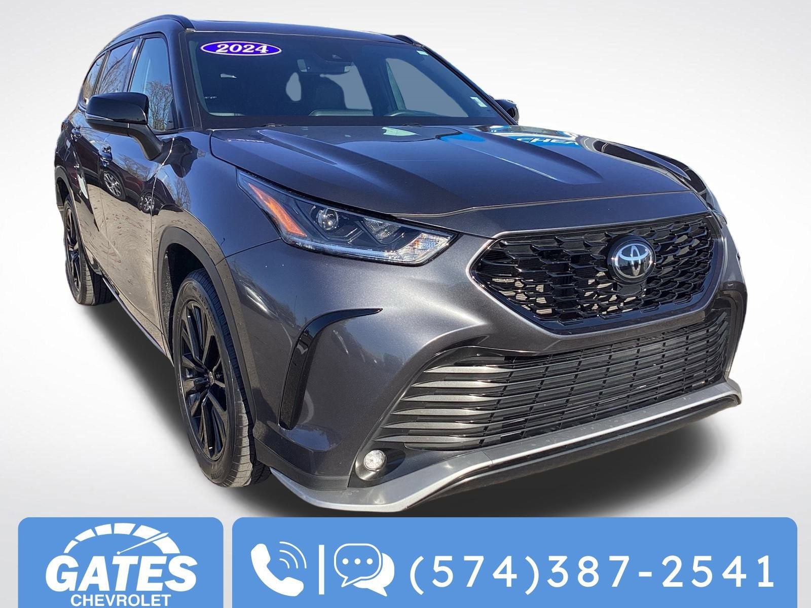 2024 Toyota Highlander LE's photo