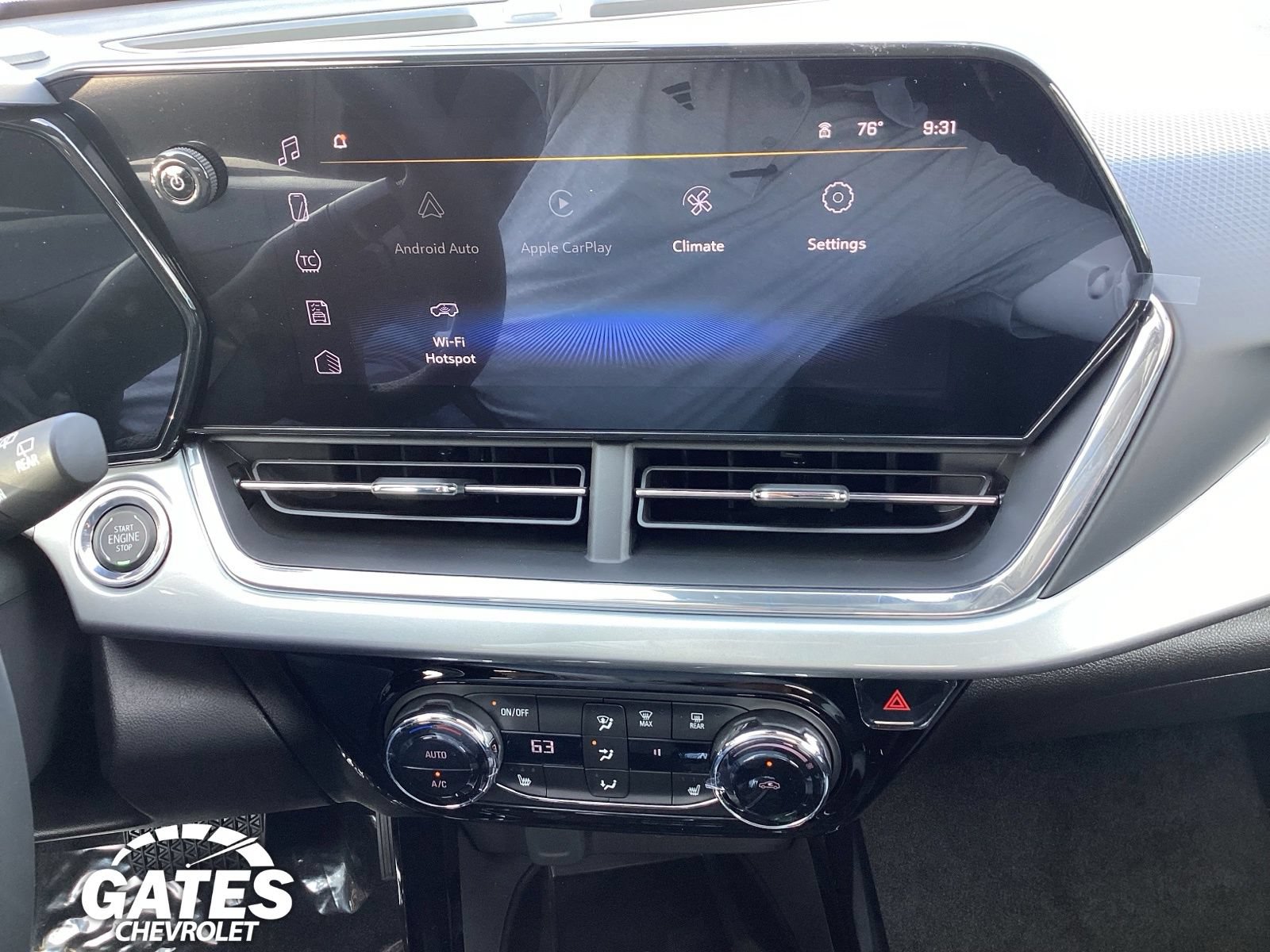 2026 Chevrolet Trax LT - Photo 9