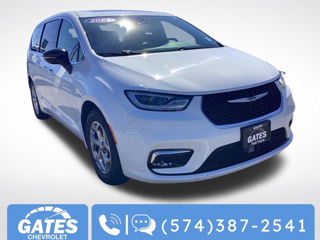 Used 2024 Chrysler Pacifica Limited