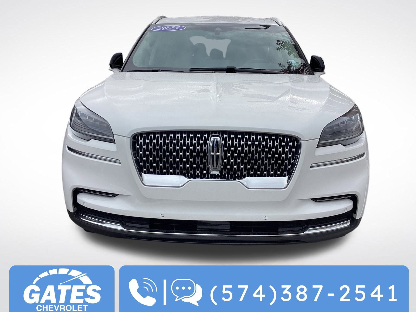 2023 Lincoln Aviator Standard photo 2