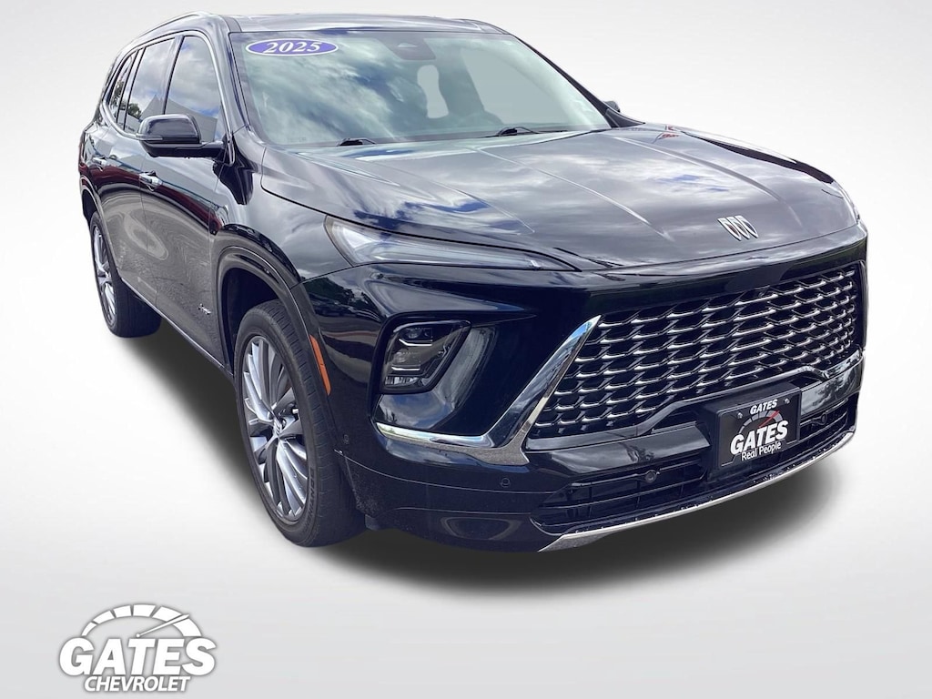 Used 2025 Buick Enclave Avenir SUV