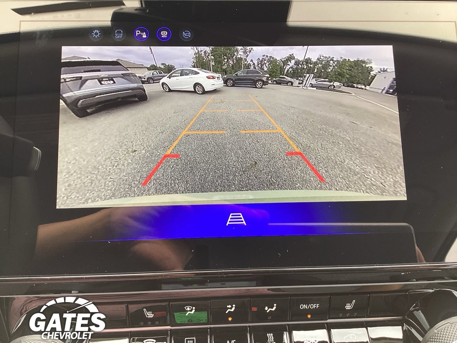 2027 Chevrolet Bolt LT - Photo 9