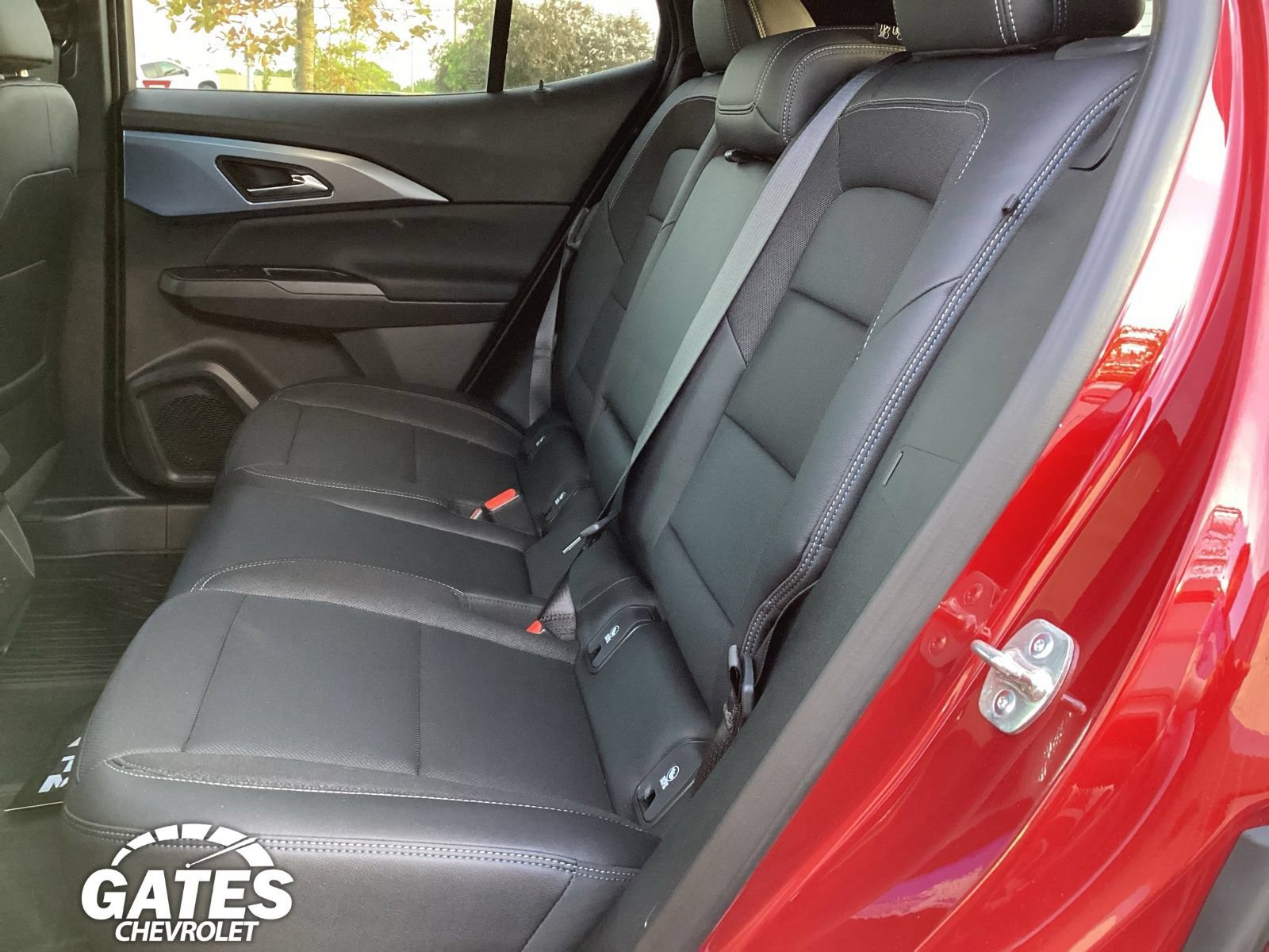 2025 Chevrolet Equinox EV 1LT - Photo 6