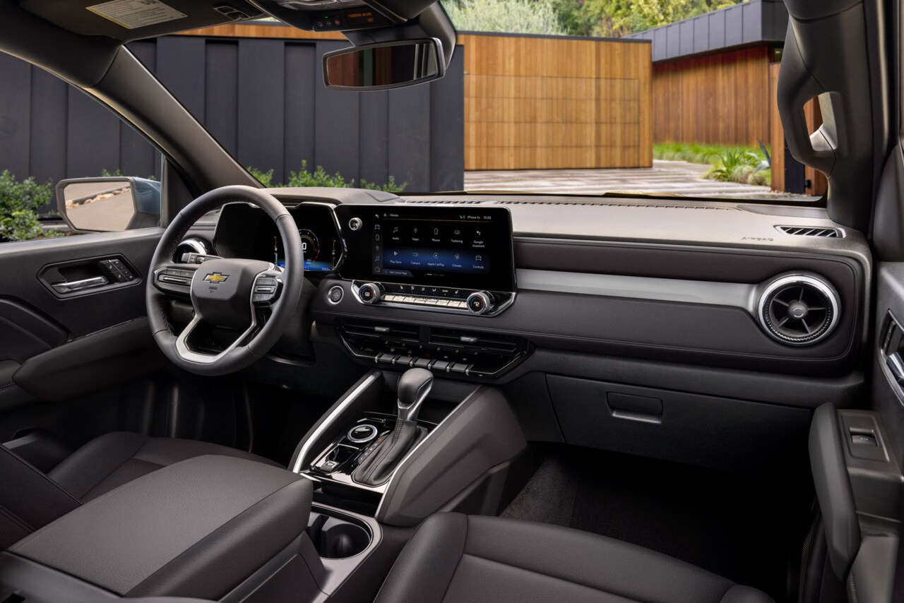 2025 Chevy Blazer interior and technology view
