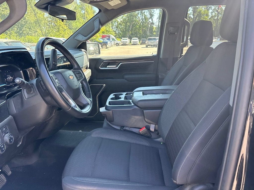 Used 2024 Chevrolet Silverado 1500 LT (2FL) Truck