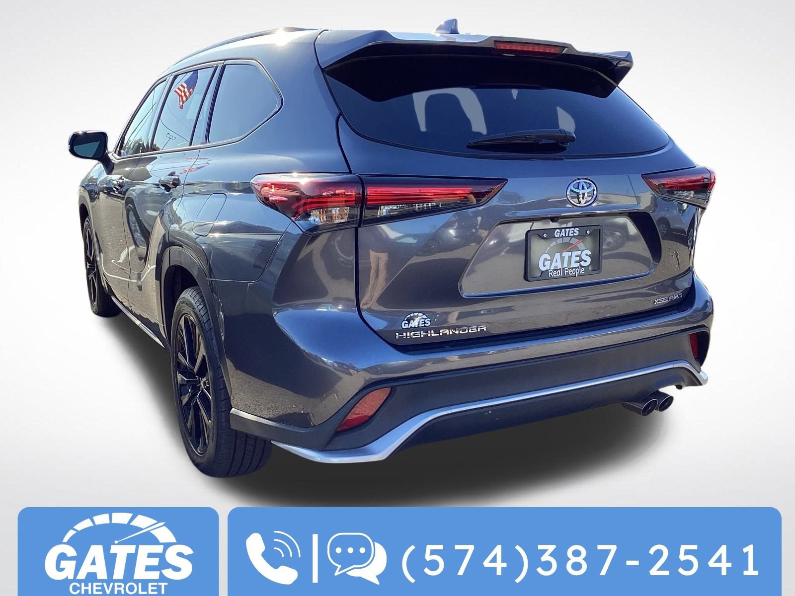 2024 Toyota Highlander LE photo 4