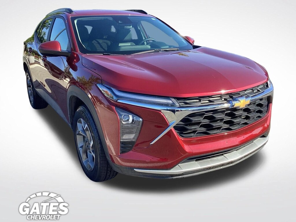 Used 2025 Chevrolet Trax LT SUV