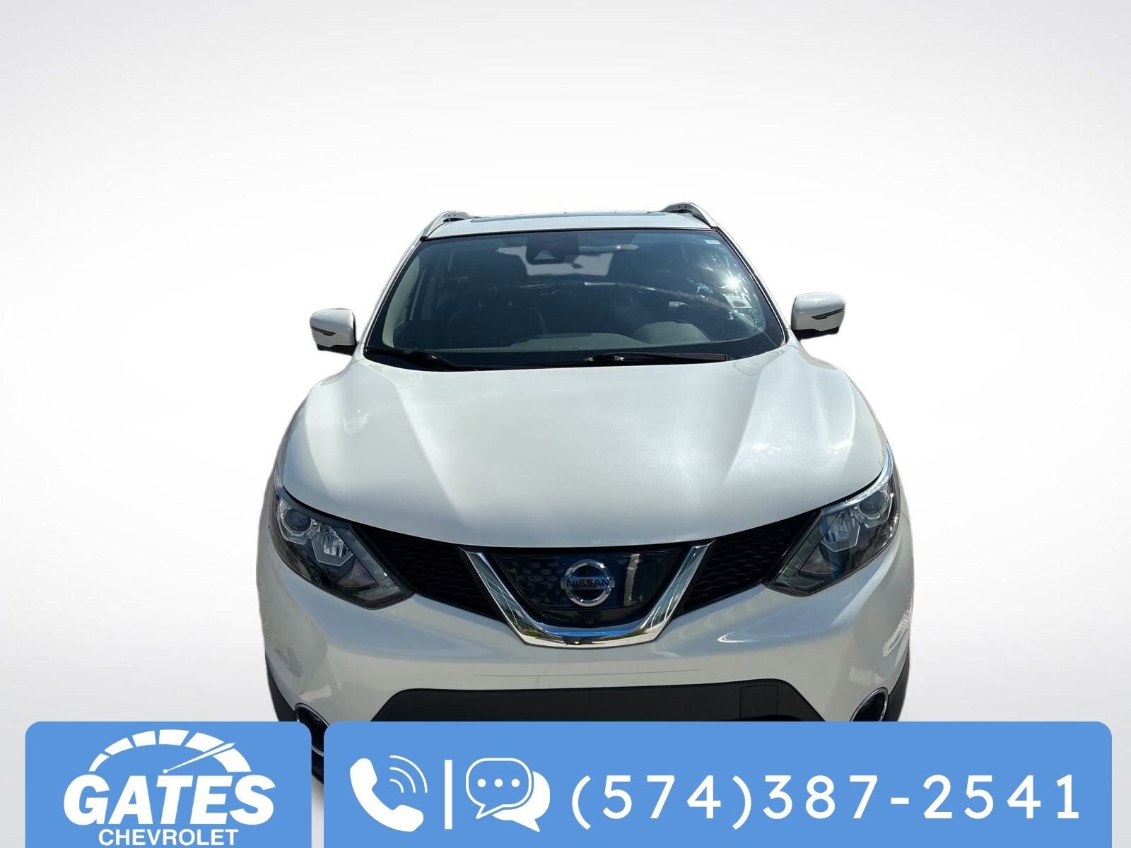 2017 Nissan Rogue Sport SL photo 2