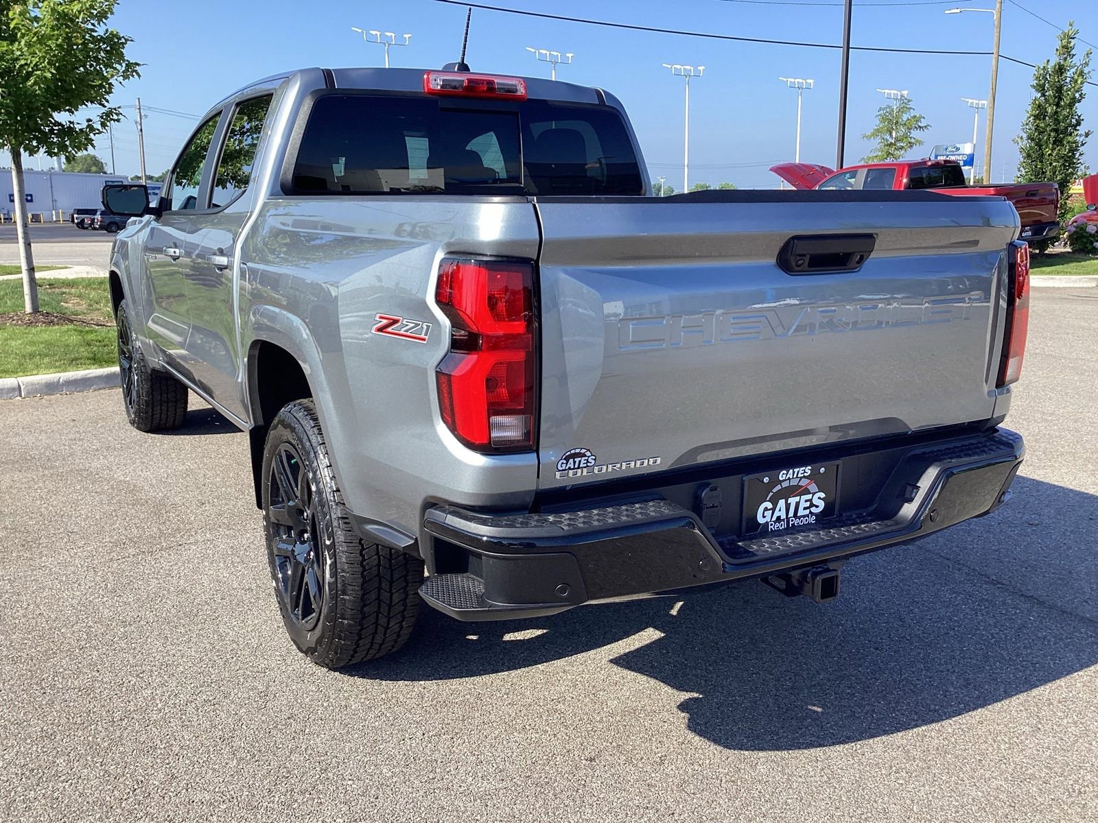 2025 Chevrolet Colorado Z71 photo 3
