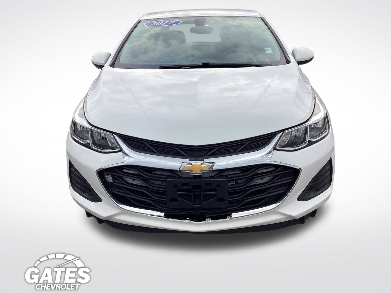 Used 2019 Chevrolet Cruze LS with VIN 1G1BC5SM5K7152694 for sale in South Bend, IN