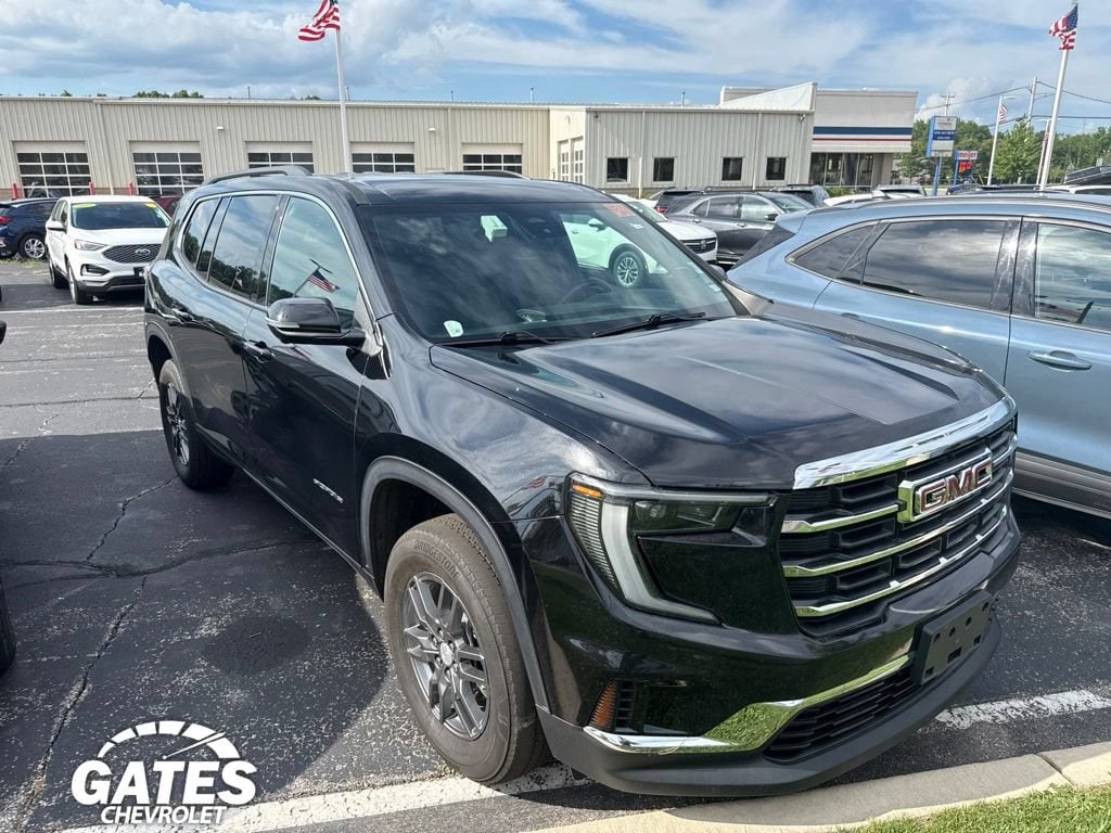 Used 2025 GMC Acadia Elevation SUV