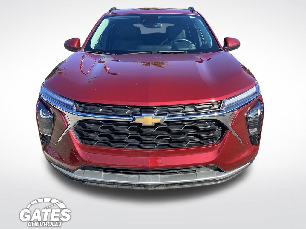 Used 2025 Chevrolet Trax LT SUV