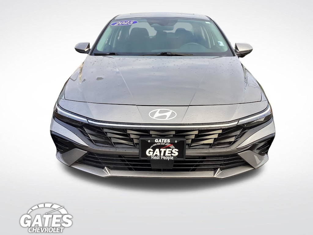 Used 2025 Hyundai Elantra SEL Convenience