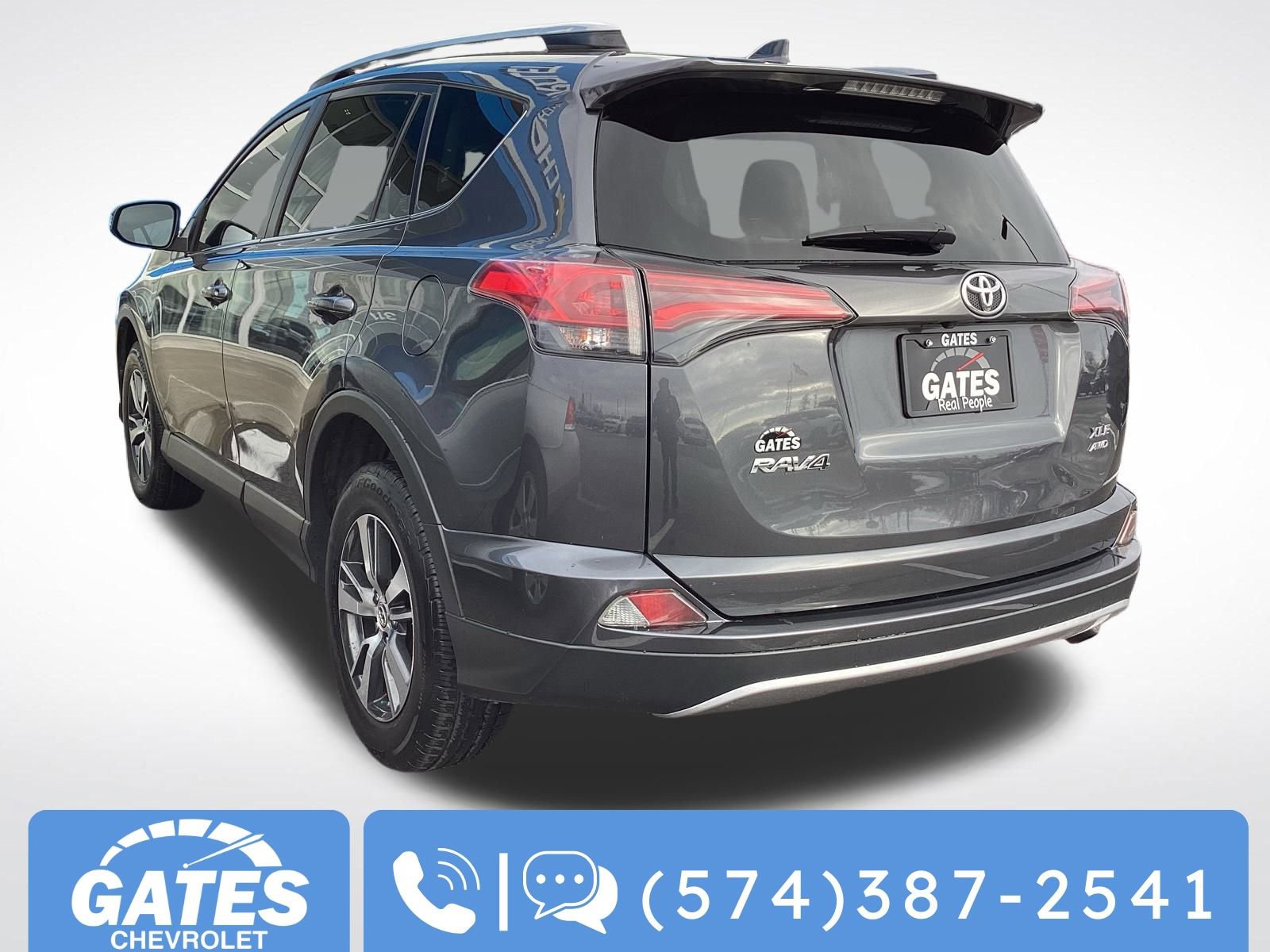 2018 Toyota RAV4 XLE photo 4