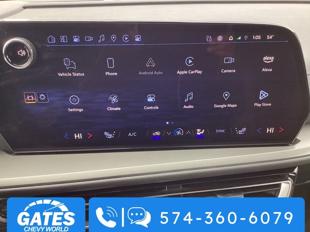 Used 2024 Chevrolet Traverse LT SUV