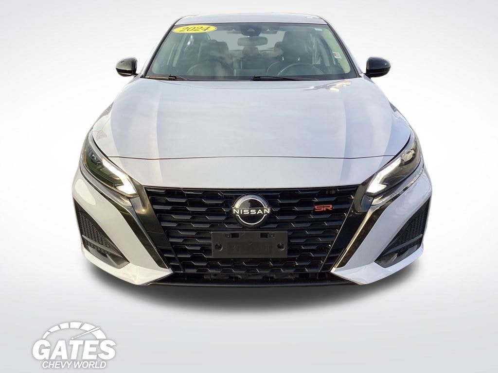 Used 2024 Nissan Altima 2.5 SR Sedan