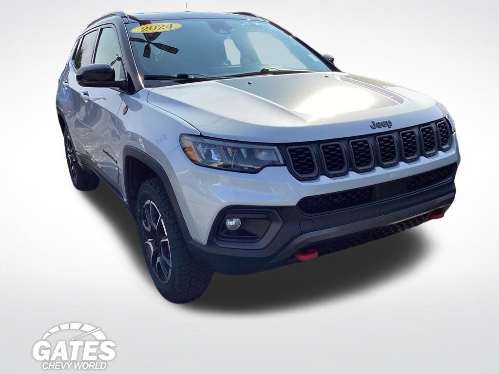 Used 2024 Jeep Compass Trailhawk SUV