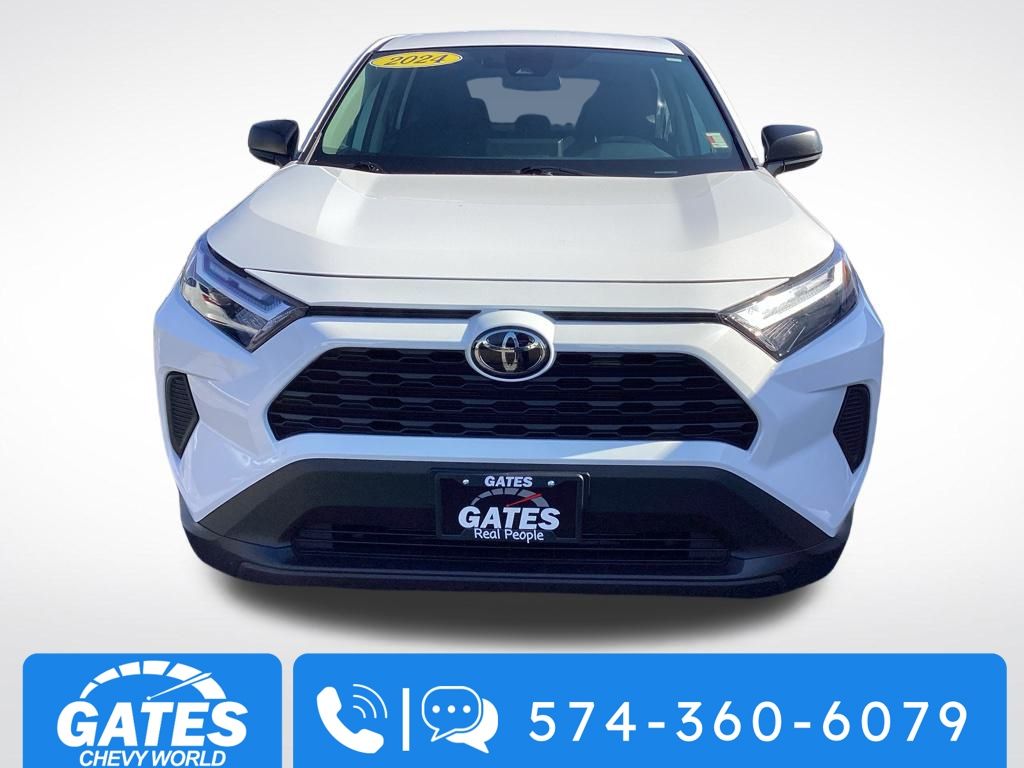 2024 Toyota RAV4 LE photo 2