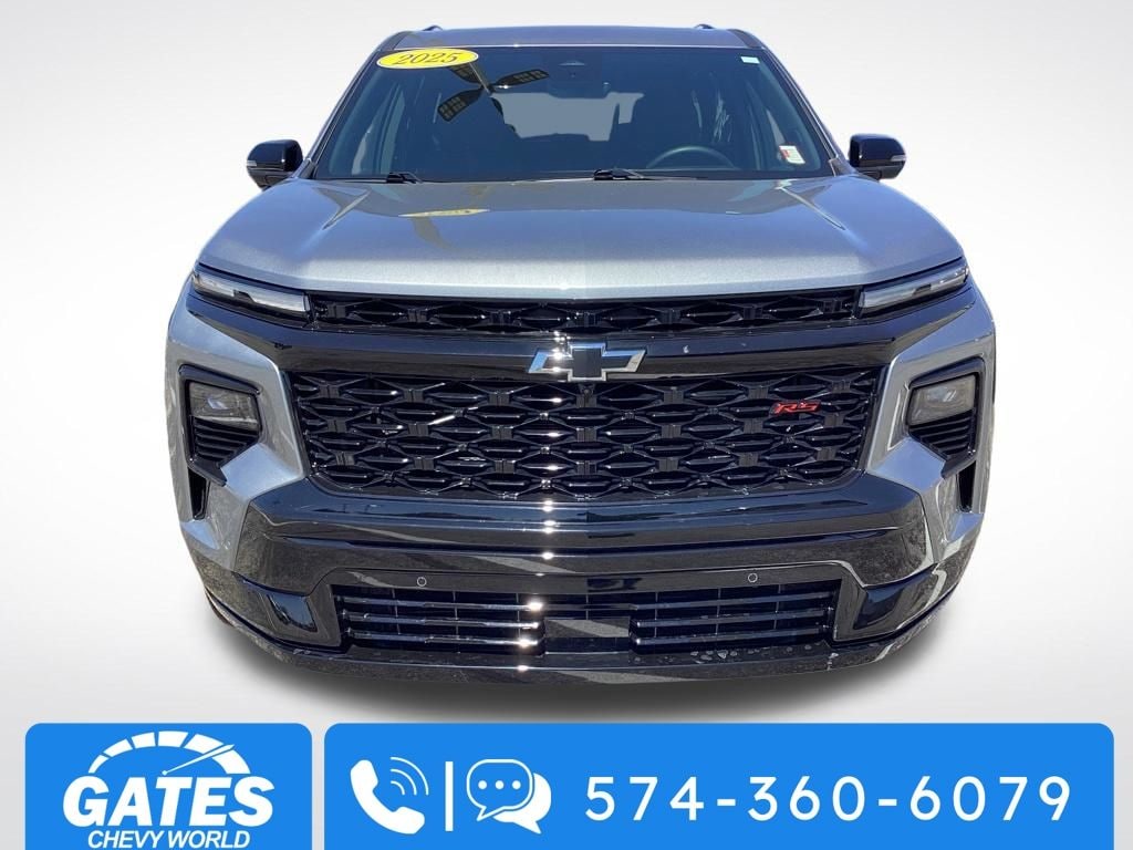 Used 2025 Chevrolet Traverse RS SUV