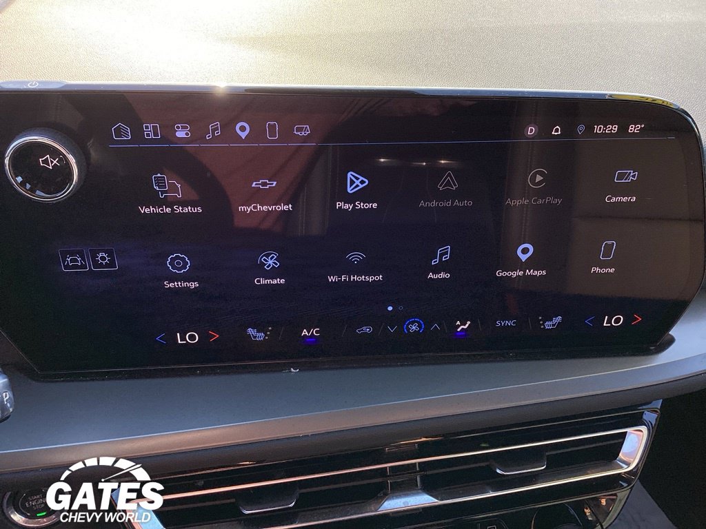 Used 2025 Chevrolet Traverse LT SUV