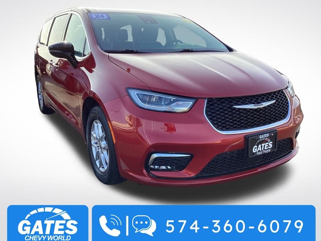 Used 2024 Chrysler Pacifica Touring L Minivan/Van