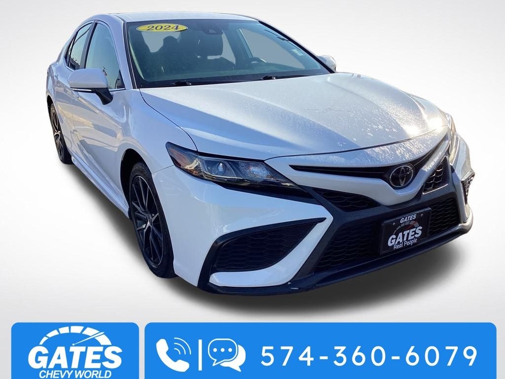 Used 2024 Toyota Camry SE Sedan