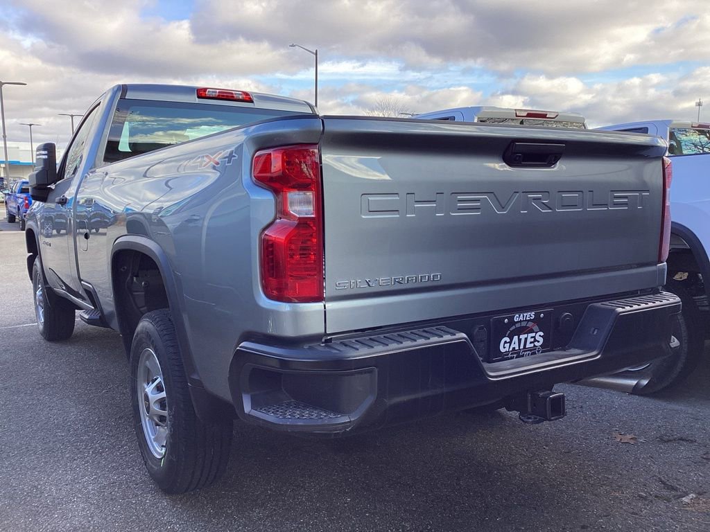 2025 Chevrolet Silverado 2500HD photo 3