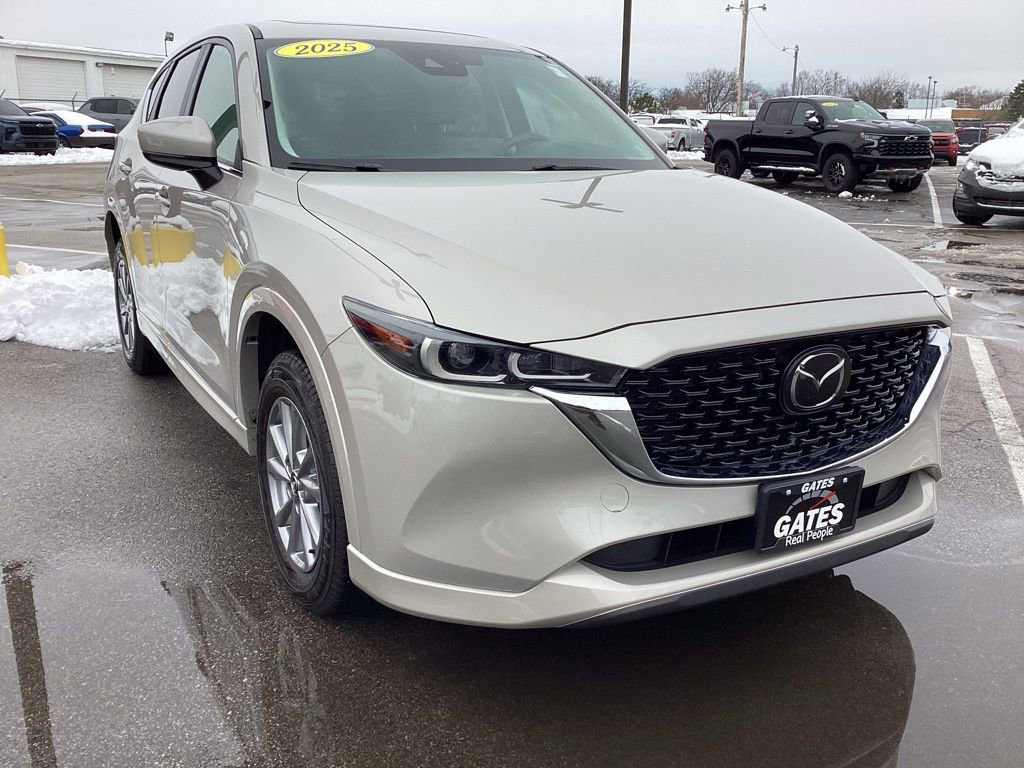 2025 Mazda CX-5 2.5 S Preferred photo 2