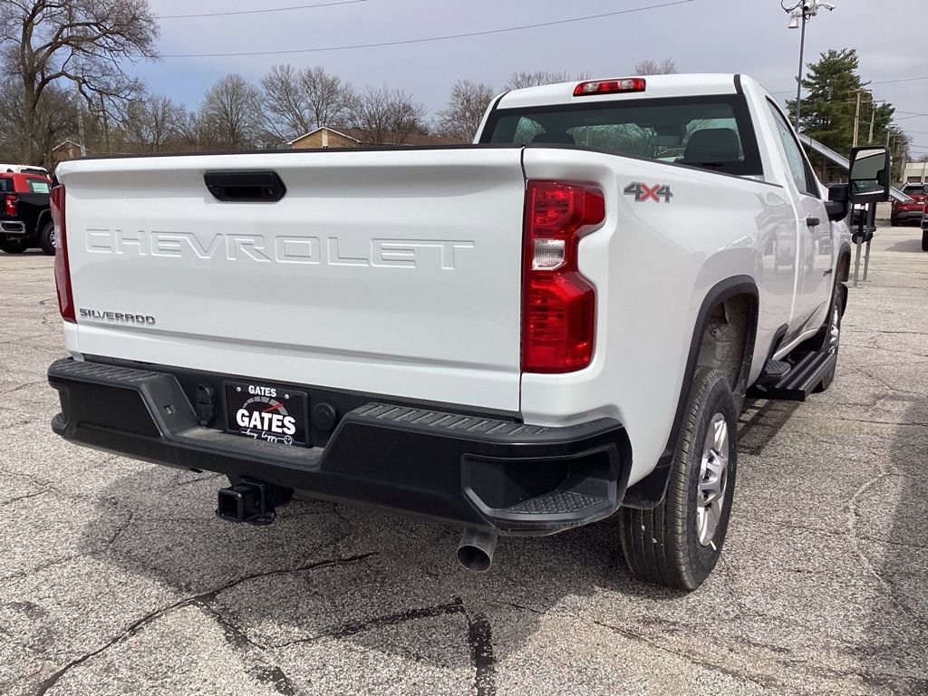 2025 Chevrolet Silverado 2500HD photo 4