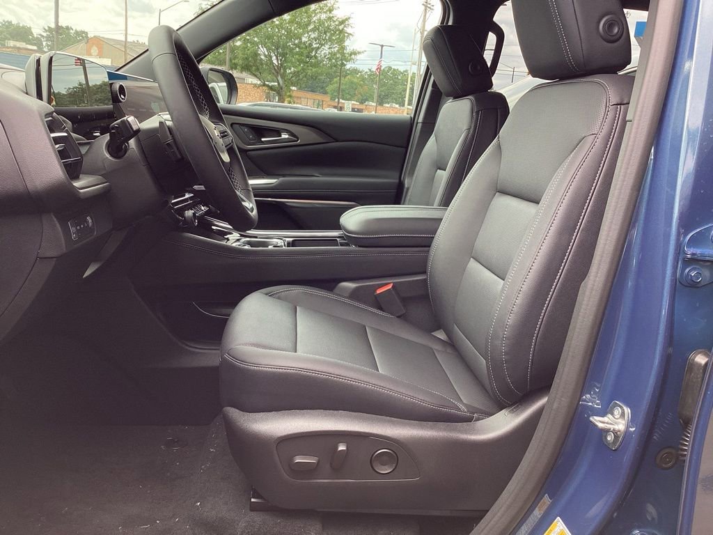 2026 Chevrolet Traverse photo 4